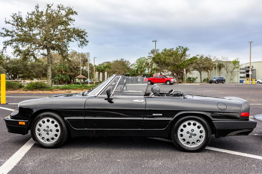 1987 Alfa Romeo Series 3 - Image 8 of 31