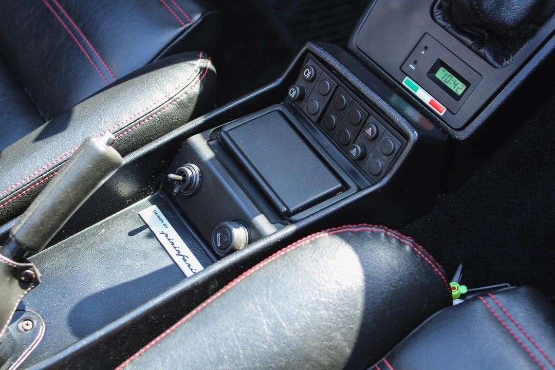 1987 Alfa Romeo 102-Series 2000 - Image 18 of 31