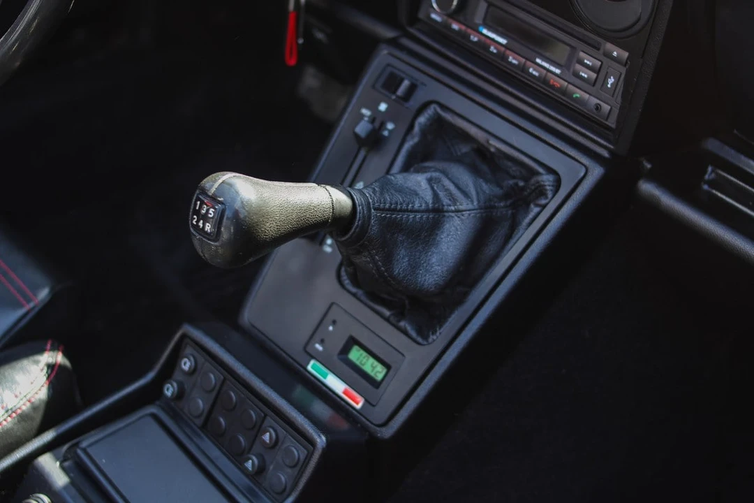 1987 Alfa Romeo 102-Series 2000 - Image 19 of 31