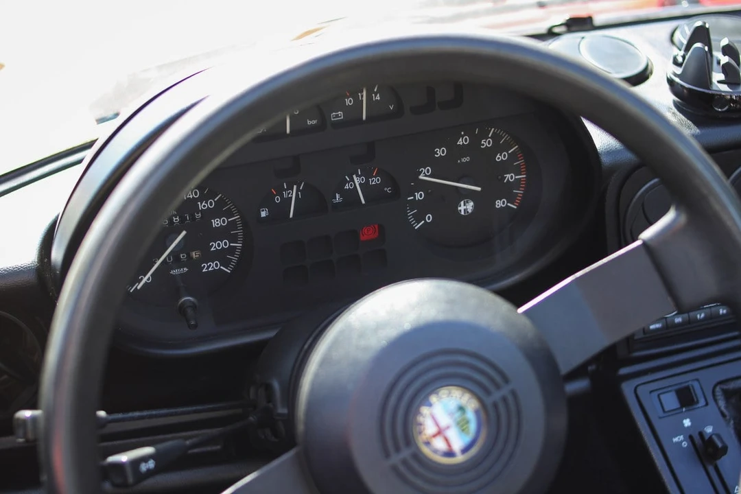 1987 Alfa Romeo 102-Series 2000 - Image 24 of 31
