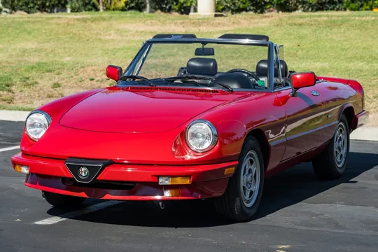1987 Alfa Romeo Spider Veloce
