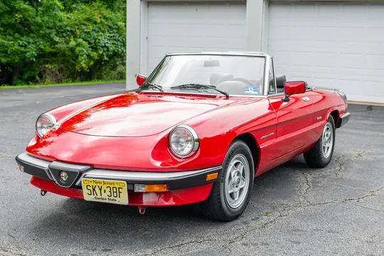 1987 Alfa Romeo Spider Veloce
