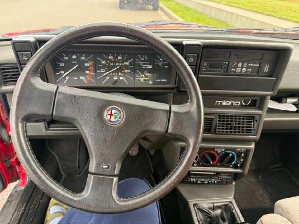1987 Alfa Romeo 75/Milano - Image 16 of 20