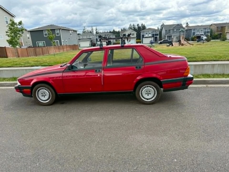 1987 Alfa Romeo 75/Milano - Image 13 of 20