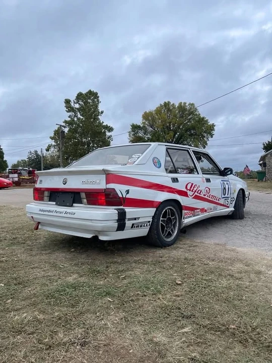 1987 Alfa Romeo 75/Milano - Image 8 of 14