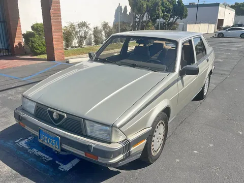 1987 Alfa Romeo Milano