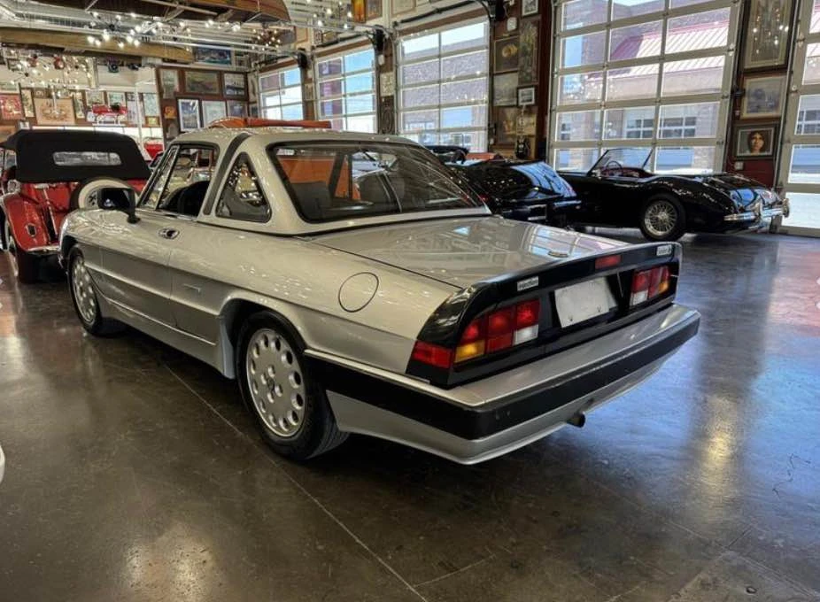 1987 Alfa Romeo 102-Series 2000 - Image 5 of 19