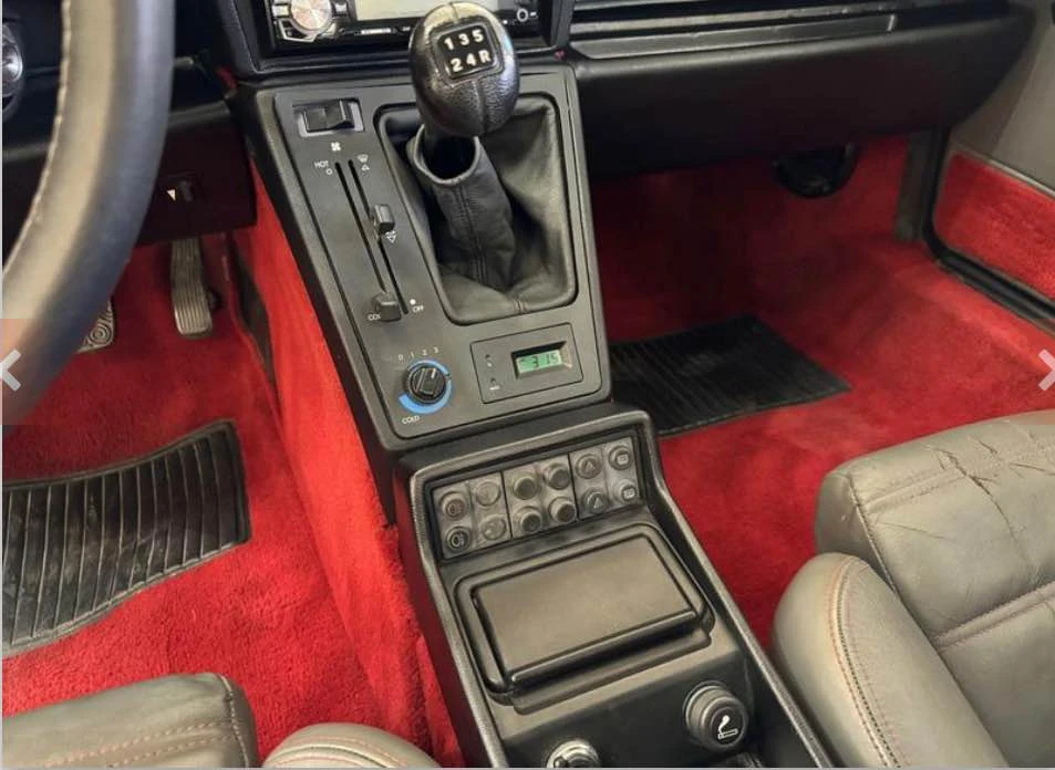 1987 Alfa Romeo 102-Series 2000 - Image 14 of 19