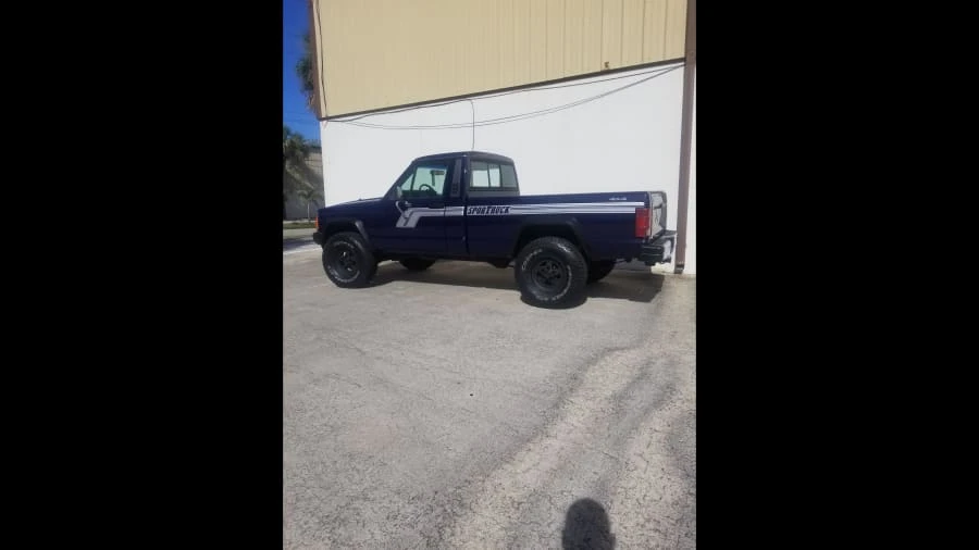 1987 Jeep Comanche - Image 2 of 4