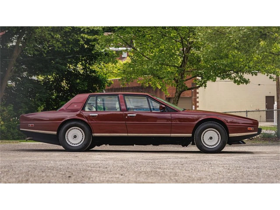 1987 Aston Martin Lagonda - Image 15 of 31