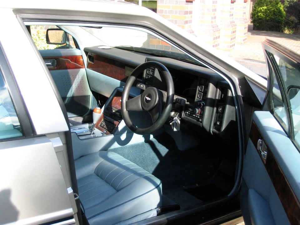 1987 Aston Martin Lagonda - Image 3 of 3