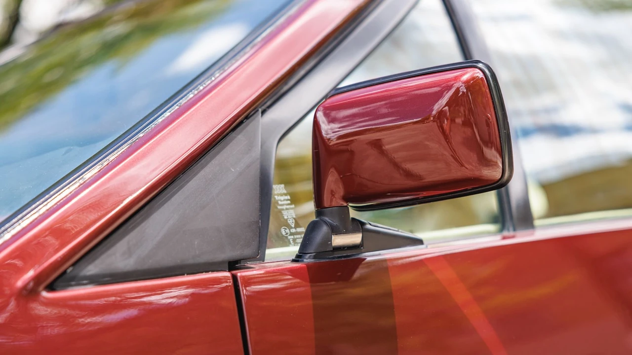 1987 Aston Martin Lagonda - Image 30 of 31