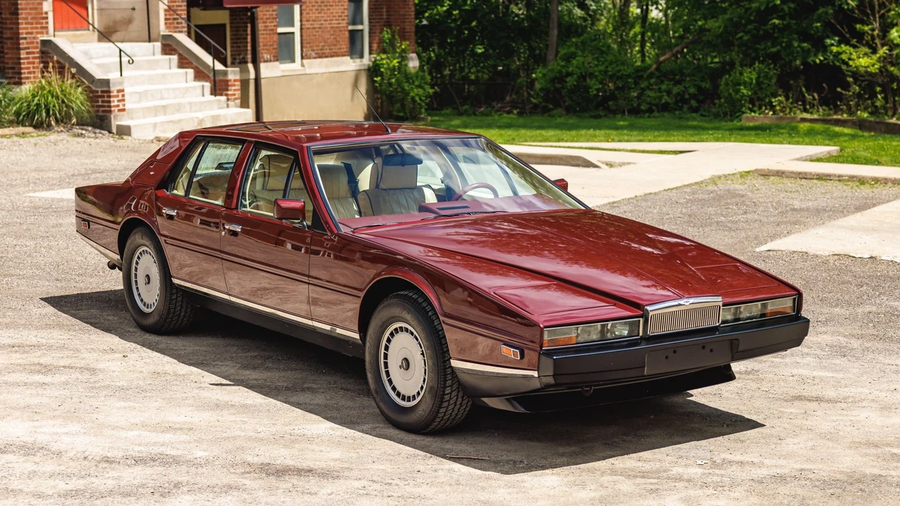 1987 Aston Martin Lagonda - Image 13 of 31