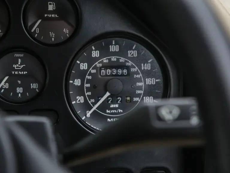 1987 Aston Martin V8 Zagato - Image 15 of 31