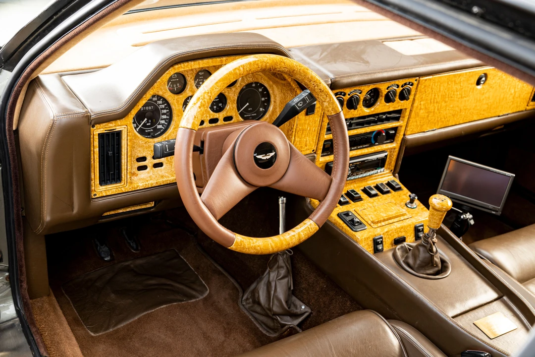 1987 Aston Martin V8 Zagato - Image 11 of 30