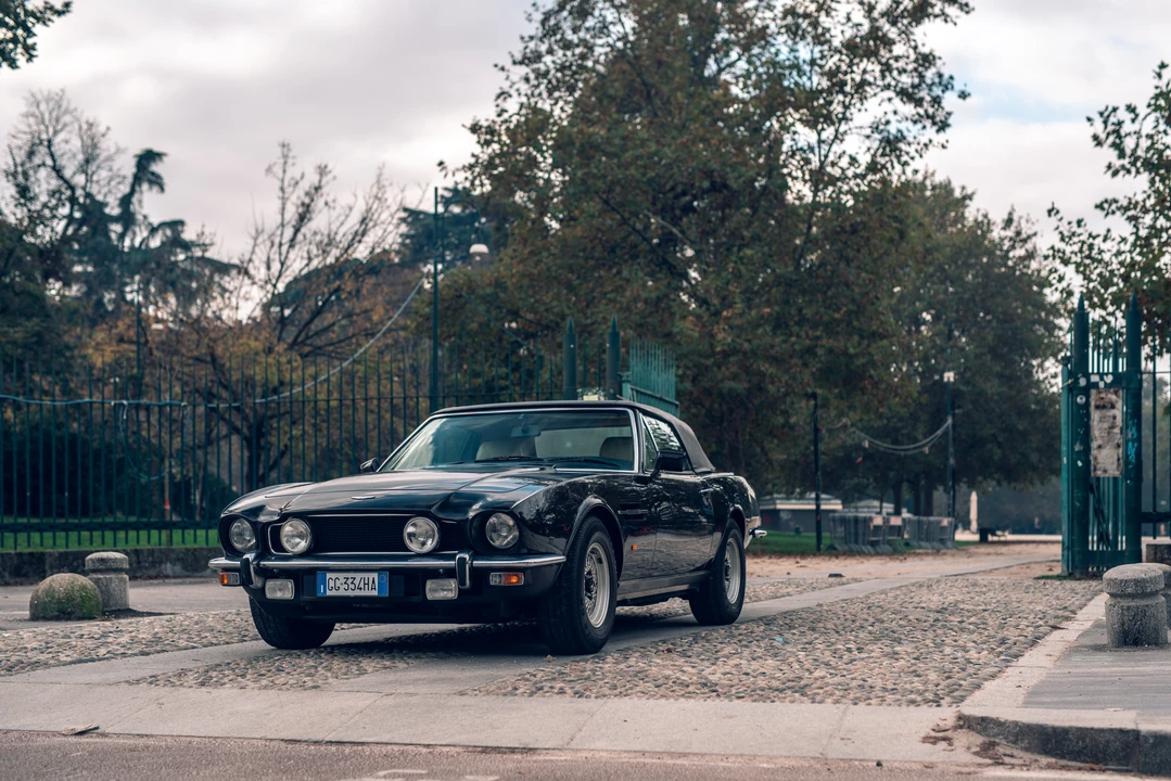 1987 Aston Martin DBS V8 & V8 & V8 Vantage - Image 14 of 31