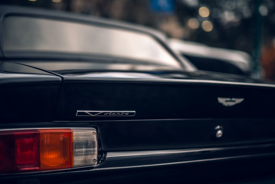 1987 Aston Martin DBS V8 & V8 & V8 Vantage - Image 26 of 31