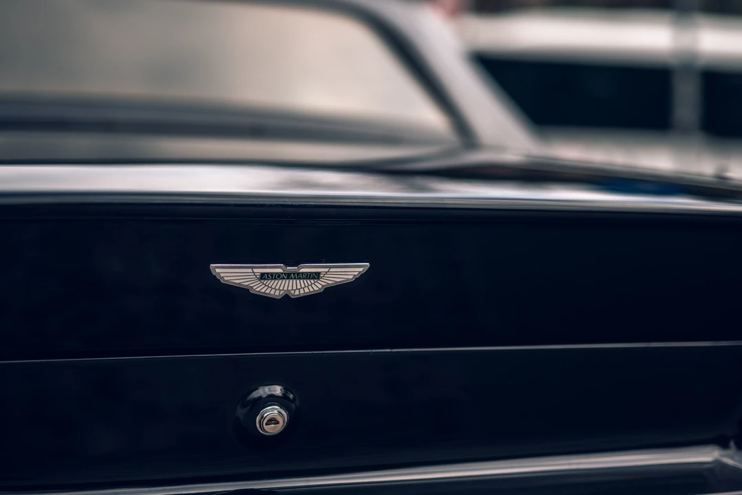 1987 Aston Martin DBS V8 & V8 & V8 Vantage - Image 27 of 31