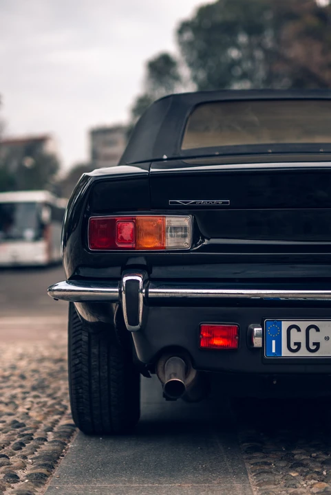 1987 Aston Martin DBS V8 & V8 & V8 Vantage - Image 29 of 31