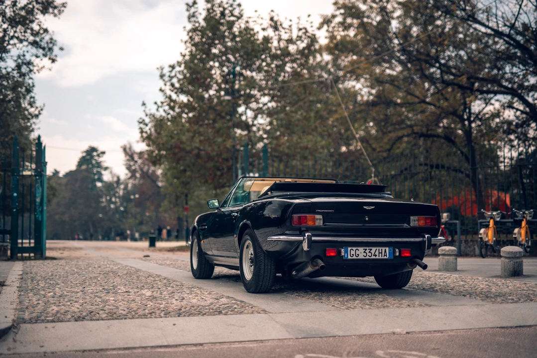 1987 Aston Martin DBS V8 & V8 & V8 Vantage - Image 7 of 31