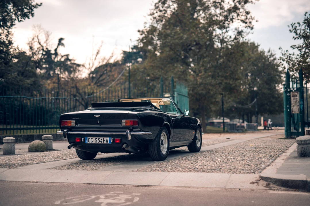 1987 Aston Martin DBS V8 & V8 & V8 Vantage - Image 5 of 31