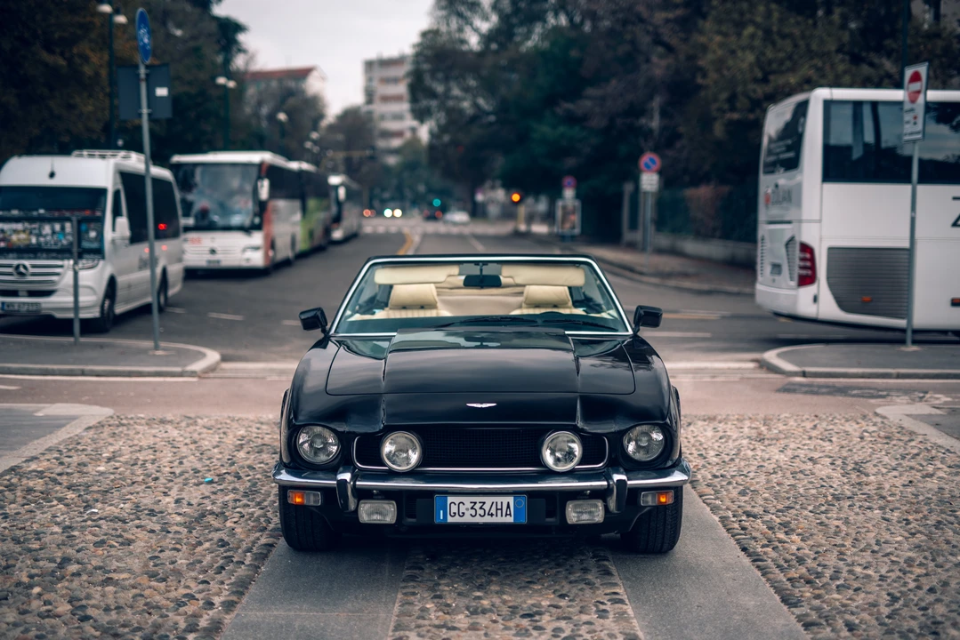 1987 Aston Martin DBS V8 & V8 & V8 Vantage - Image 11 of 31