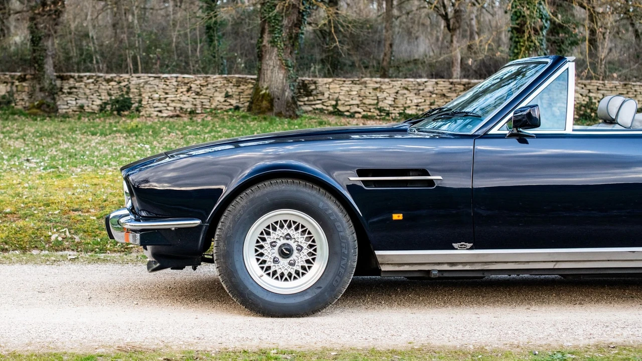1987 Aston Martin DBS V8 & V8 & V8 Vantage - Image 14 of 31