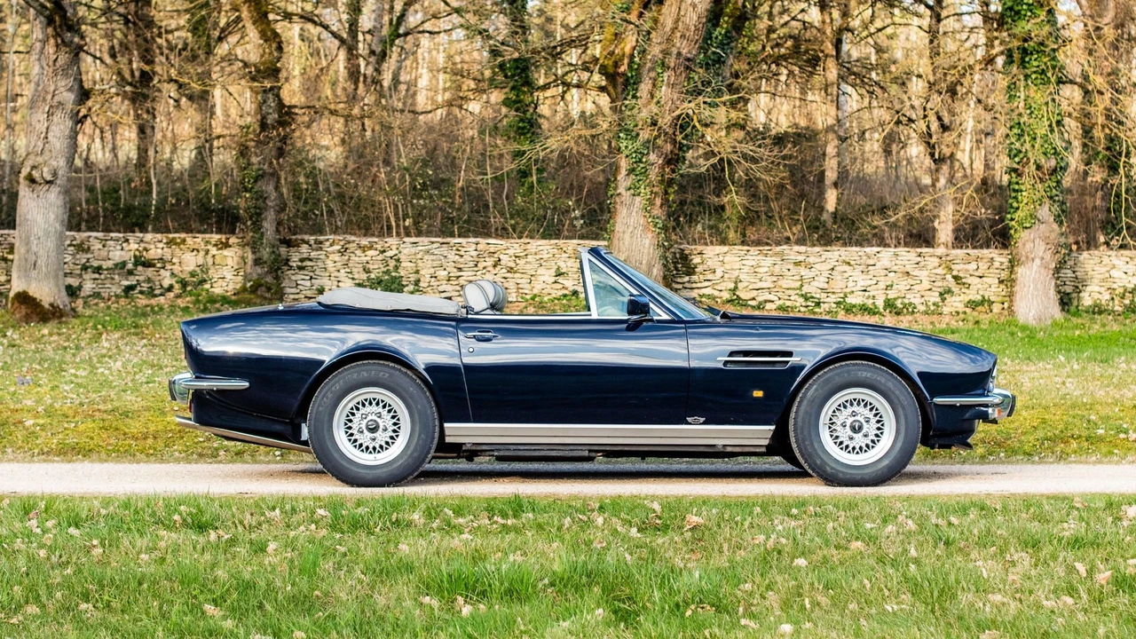 1987 Aston Martin DBS V8 & V8 & V8 Vantage - Image 29 of 31