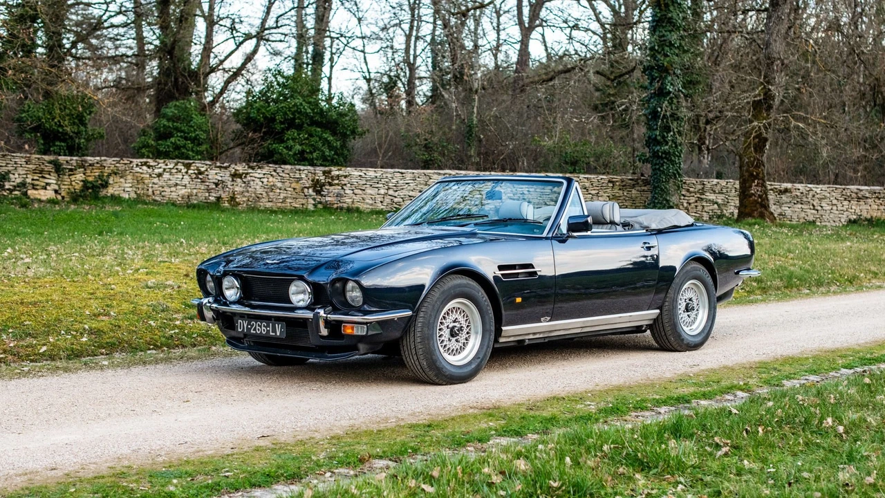 1987 Aston Martin DBS V8 & V8 & V8 Vantage - Image 24 of 31