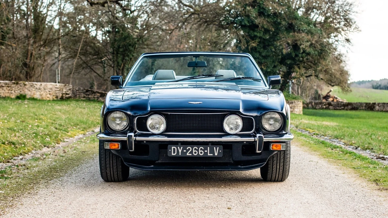 1987 Aston Martin DBS V8 & V8 & V8 Vantage - Image 2 of 31