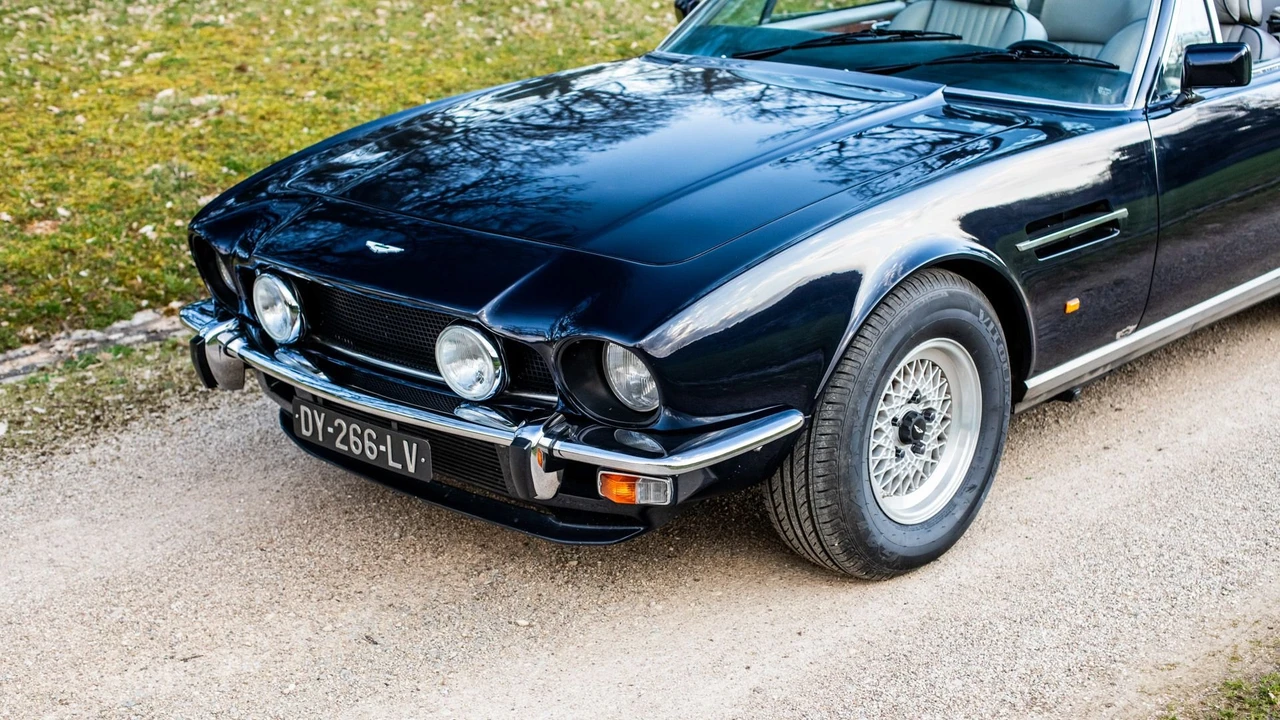 1987 Aston Martin DBS V8 & V8 & V8 Vantage - Image 26 of 31
