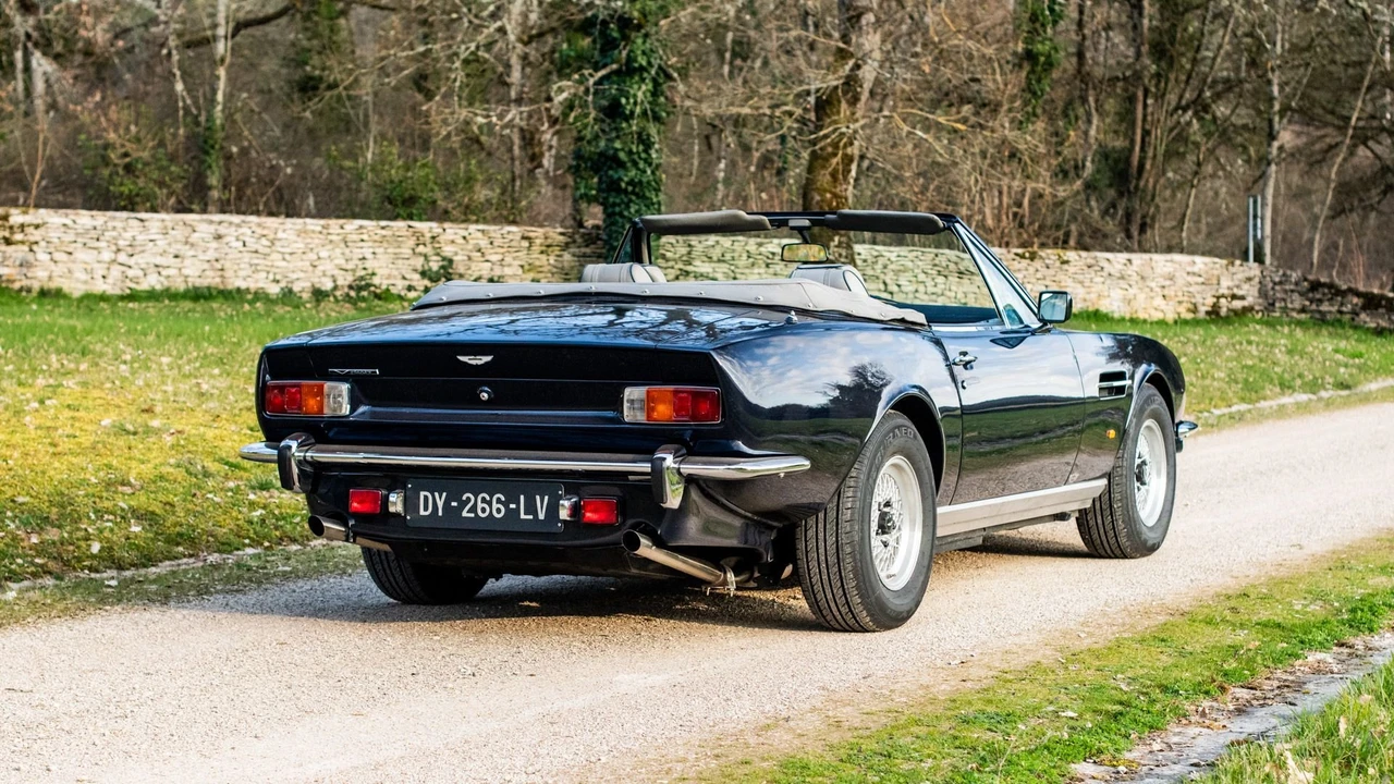 1987 Aston Martin DBS V8 & V8 & V8 Vantage - Image 25 of 31
