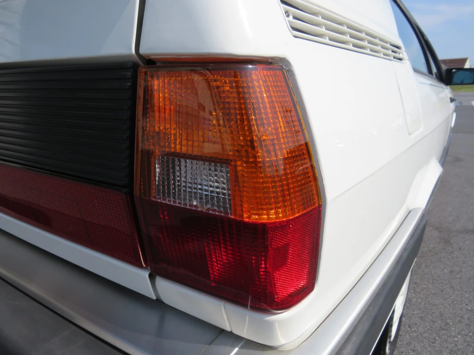 1987 Audi Coupe & Cabriolet - Image 19 of 31