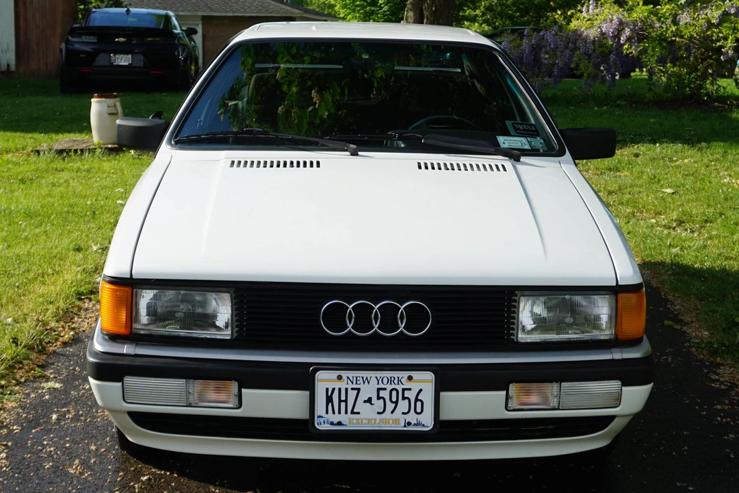 1987 Audi Coupe & Cabriolet - Image 2 of 6