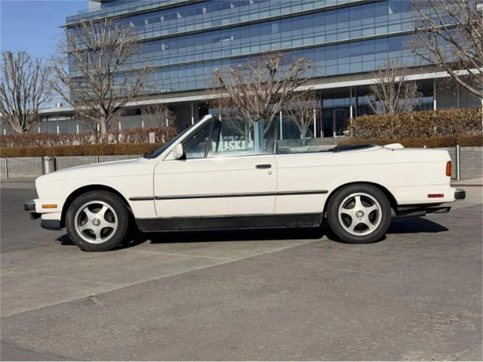 1987 BMW E30 3 Series - Image 10 of 14