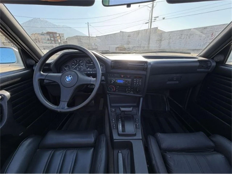 1987 BMW E30 3 Series - Image 12 of 14