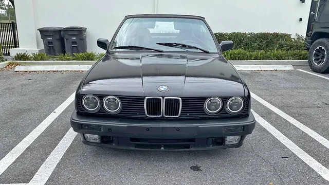 1987 BMW 3 Series 325i Convertible 2D