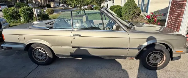 1987 BMW 3 Series 325i Convertible 2D
