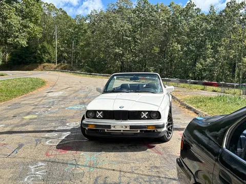 1987 BMW 3 Series 325i Convertible 2D
