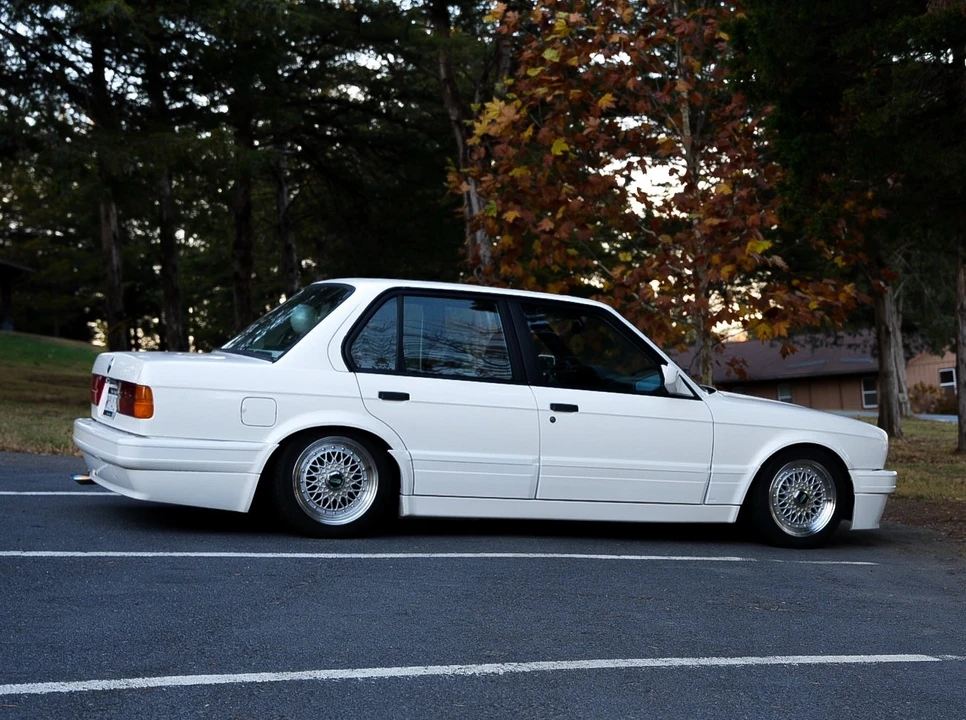 1987 BMW E30 3 Series - Image 5 of 18