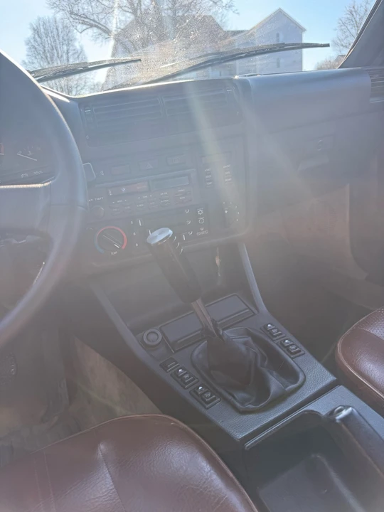 1987 BMW E30 3 Series - Image 15 of 18