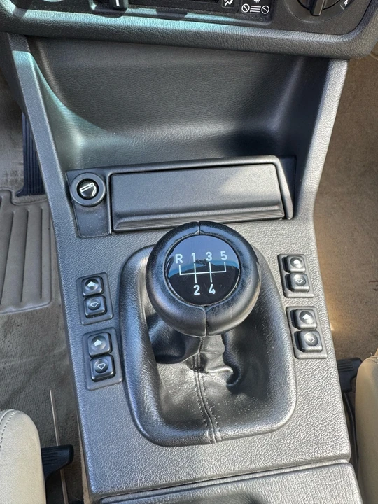 1987 BMW E30 3 Series - Image 15 of 21