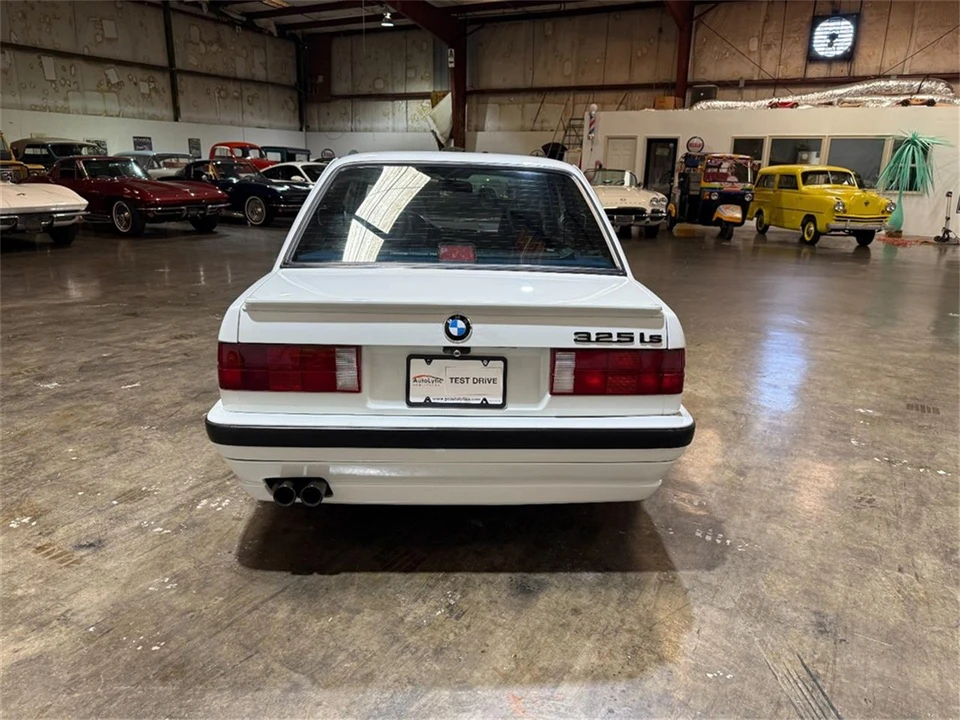 1987 BMW E30 3 Series - Image 13 of 31