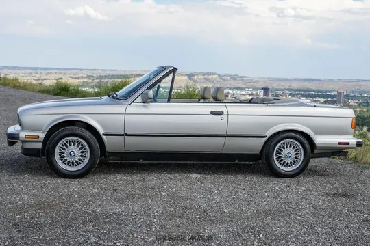 1987 BMW 3 Series