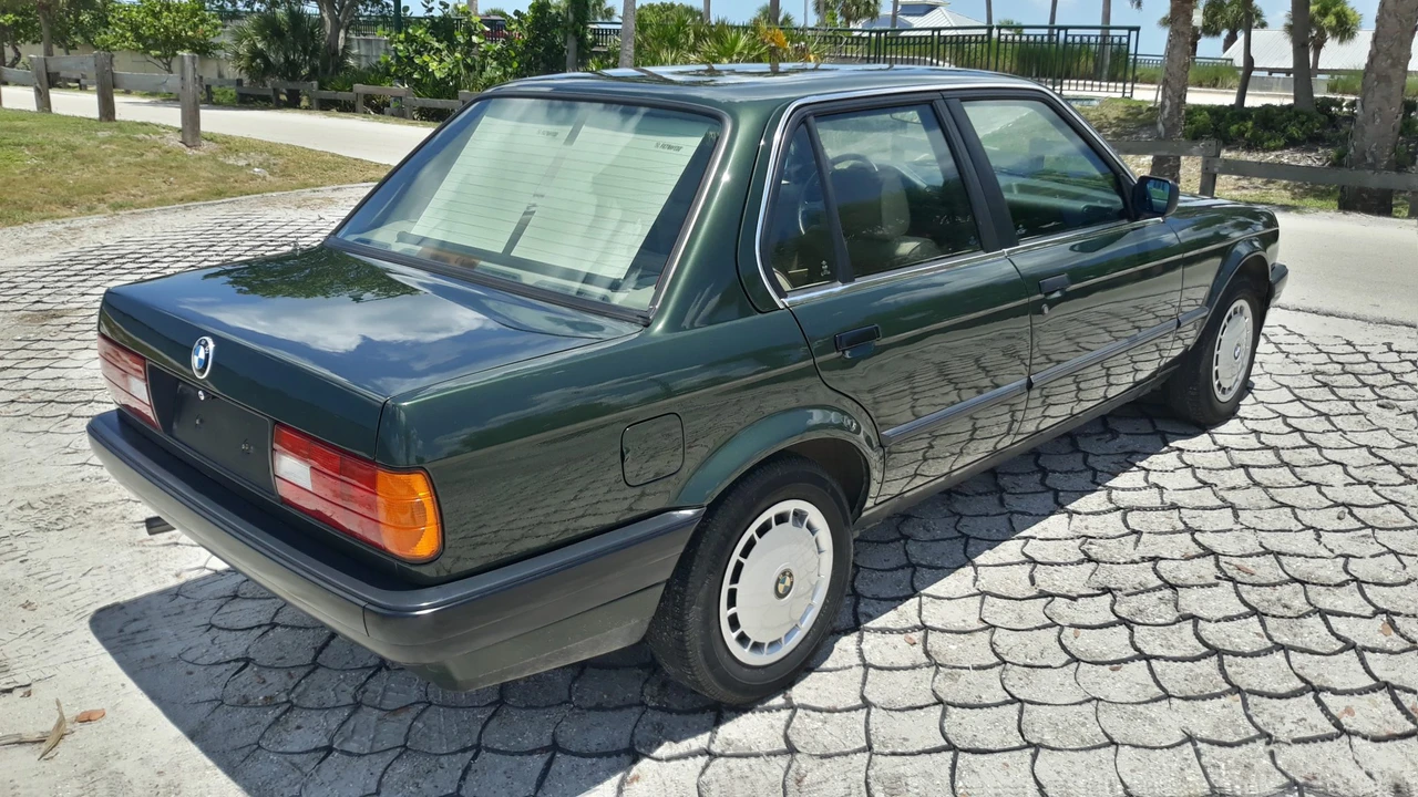 1987 BMW E30 3 Series - Image 11 of 31