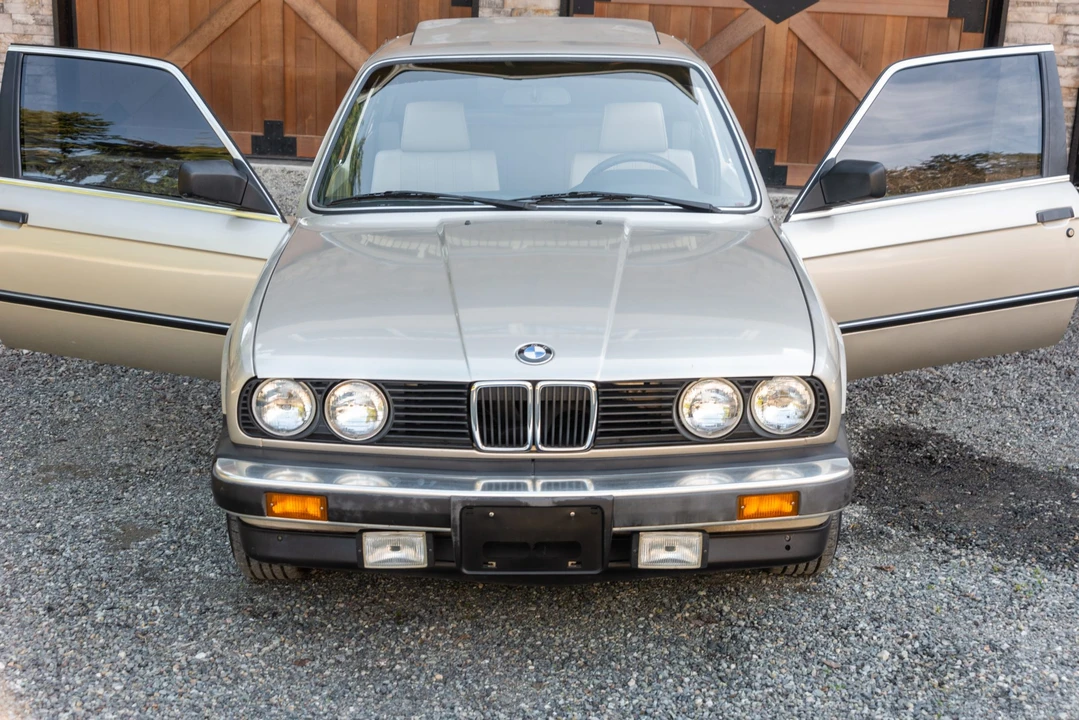 1987 BMW E30 3 Series - Image 16 of 31