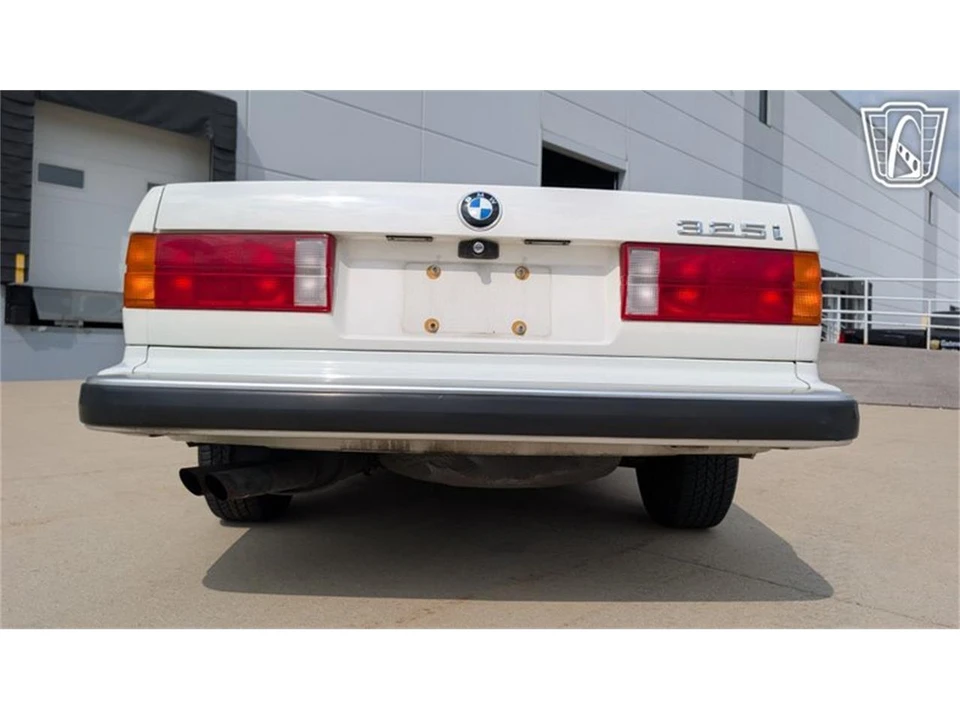 1987 BMW E30 3 Series - Image 13 of 31