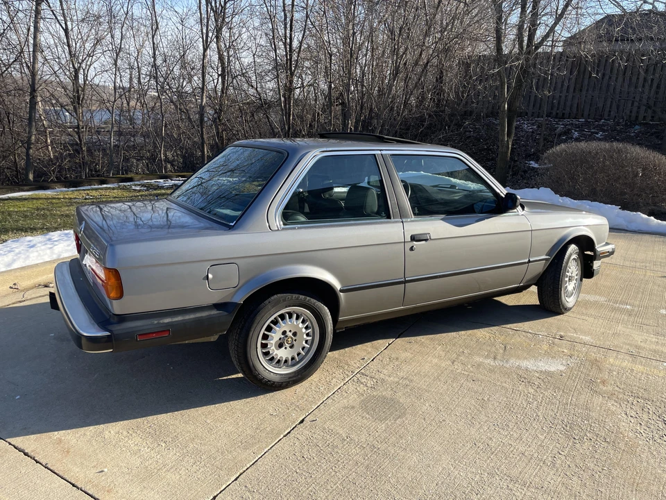 1987 BMW E30 3 Series - Image 14 of 31