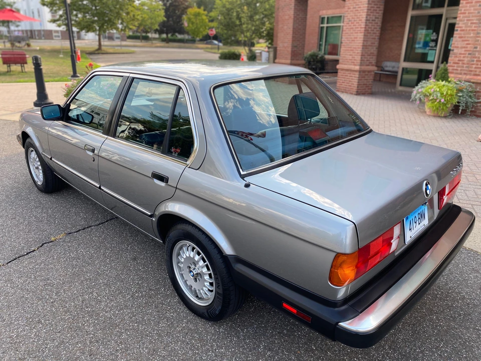 1987 BMW E30 3 Series - Image 17 of 31