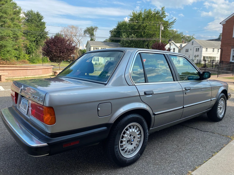 1987 BMW E30 3 Series - Image 3 of 31